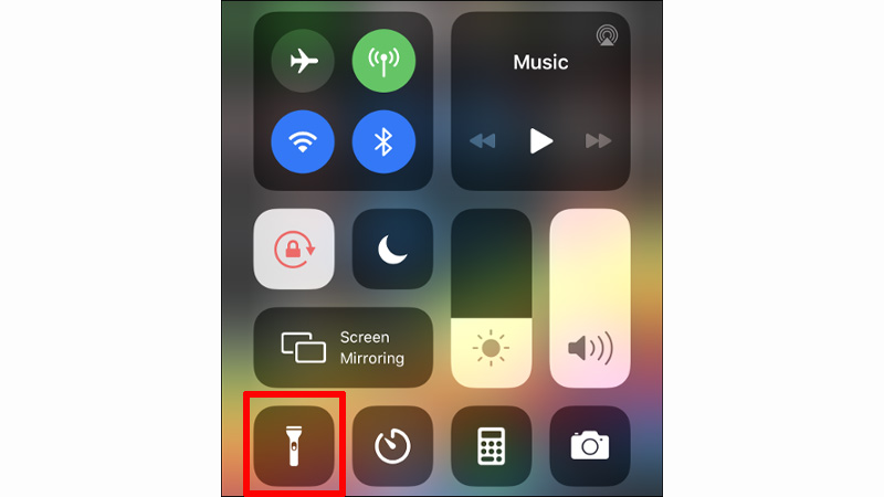 How To Turn Flashlight On And Off On IPhone 2022 Technclub