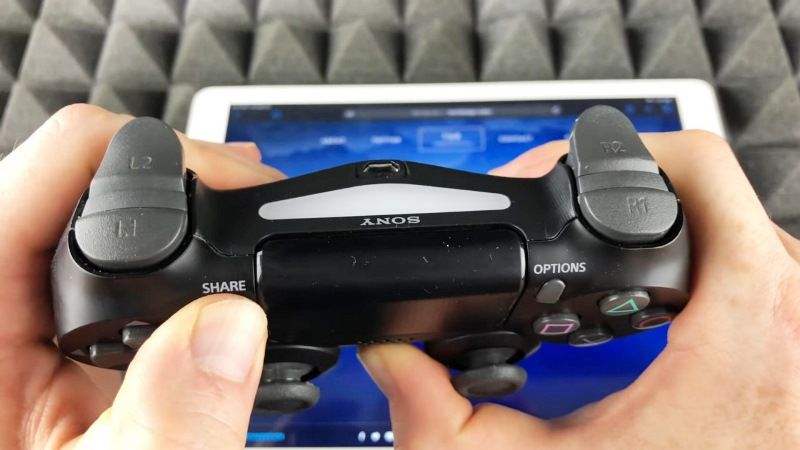 foretrække nærme sig perspektiv iPad: How to Connect PS4 DualShock 4 Controller (2023)